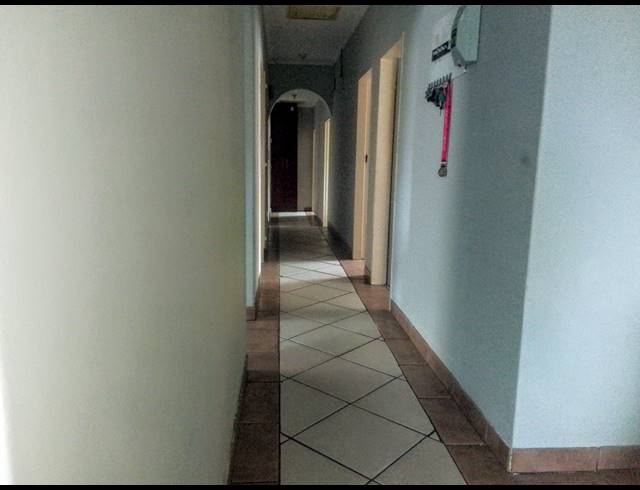 4 BEDROOM FREEHOLD FOR SALE IN GREENHILLS